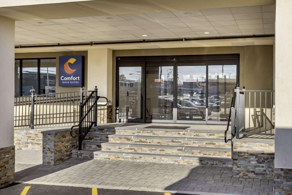 Comfort Inn & Suites Newark Liberty International Airport Ngoại thất bức ảnh